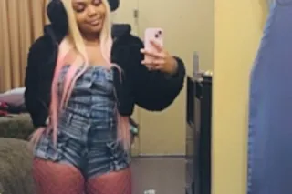 thick booty redbone just got in town - Image 6