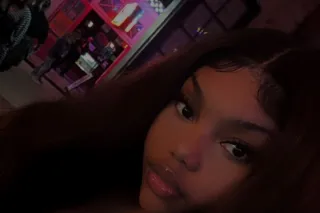 thick booty redbone just got in town - Image 8