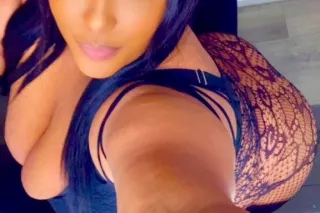 BBW POLE DRAINER VISITING - Image 5