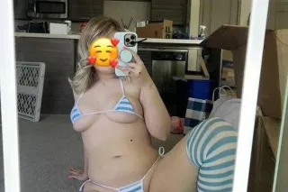 Hey daddy 26 yrs Old hot Sexy latina 😘Real legit I'm Available Incall🏡Outcall🚗Carfun🔥 text me baby to know my rates. - Image 3