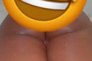 🥰💦COME GET THIS JUICY WET STALLIONPSSY💦 - Image 2