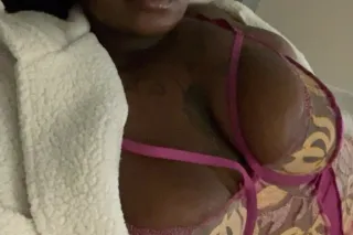 COME GET A TASTE🥰 - Image 10