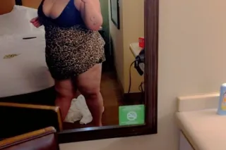 I MISSED MY BUS.... need to take incall - Image 1